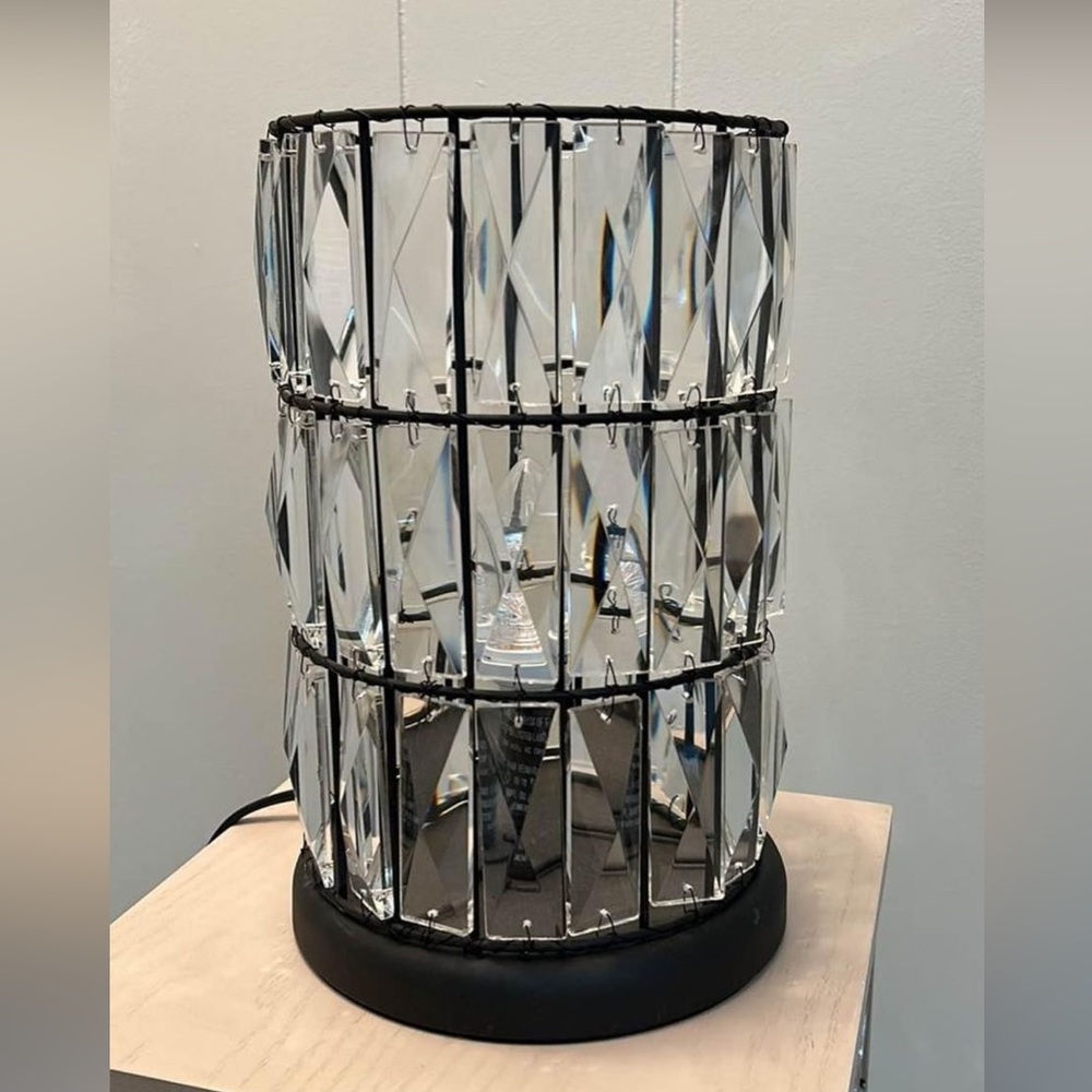 Pottery barn crystal table lamp